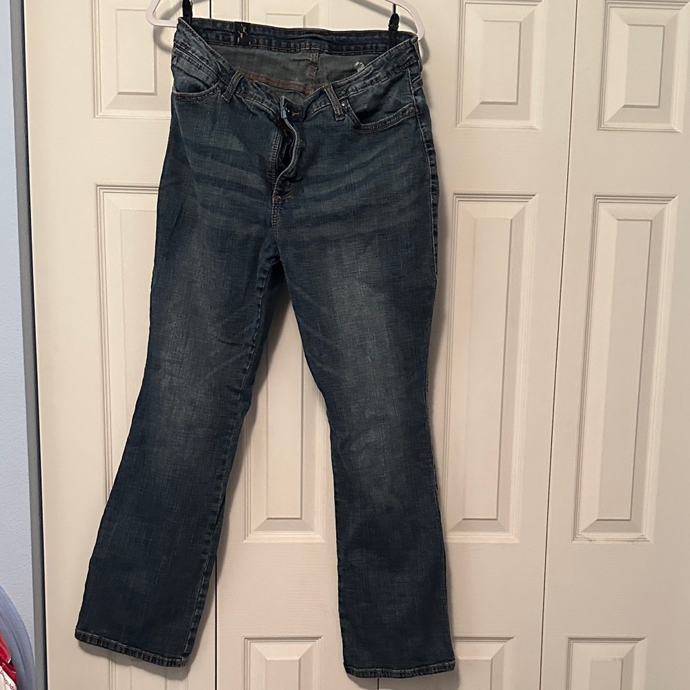 Wrangler Women's Straight Leg Jeans in Dark Blue